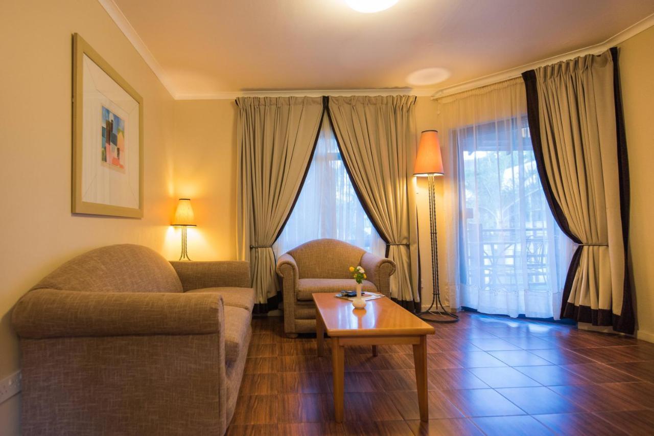 Protea Hotel by Marriott Dar es Salaam Oyster Bay Exteriör bild